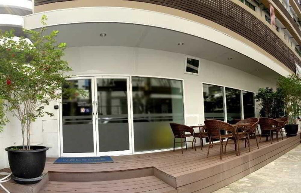 Hotel Nantra Silom à Bangkok Extérieur photo