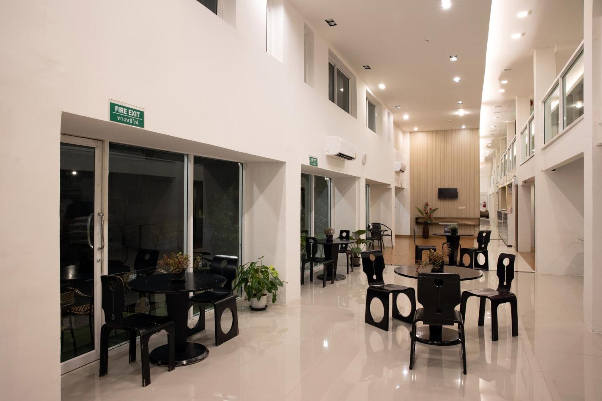 Hotel Nantra Silom à Bangkok Extérieur photo