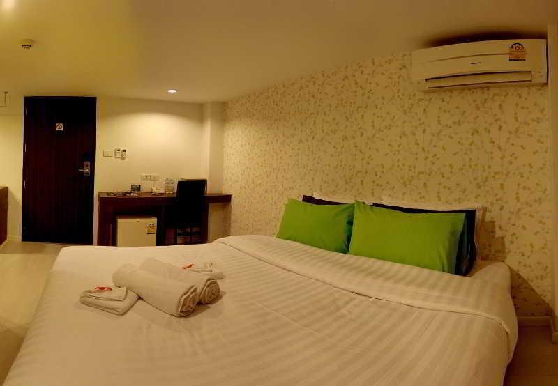 Hotel Nantra Silom à Bangkok Extérieur photo