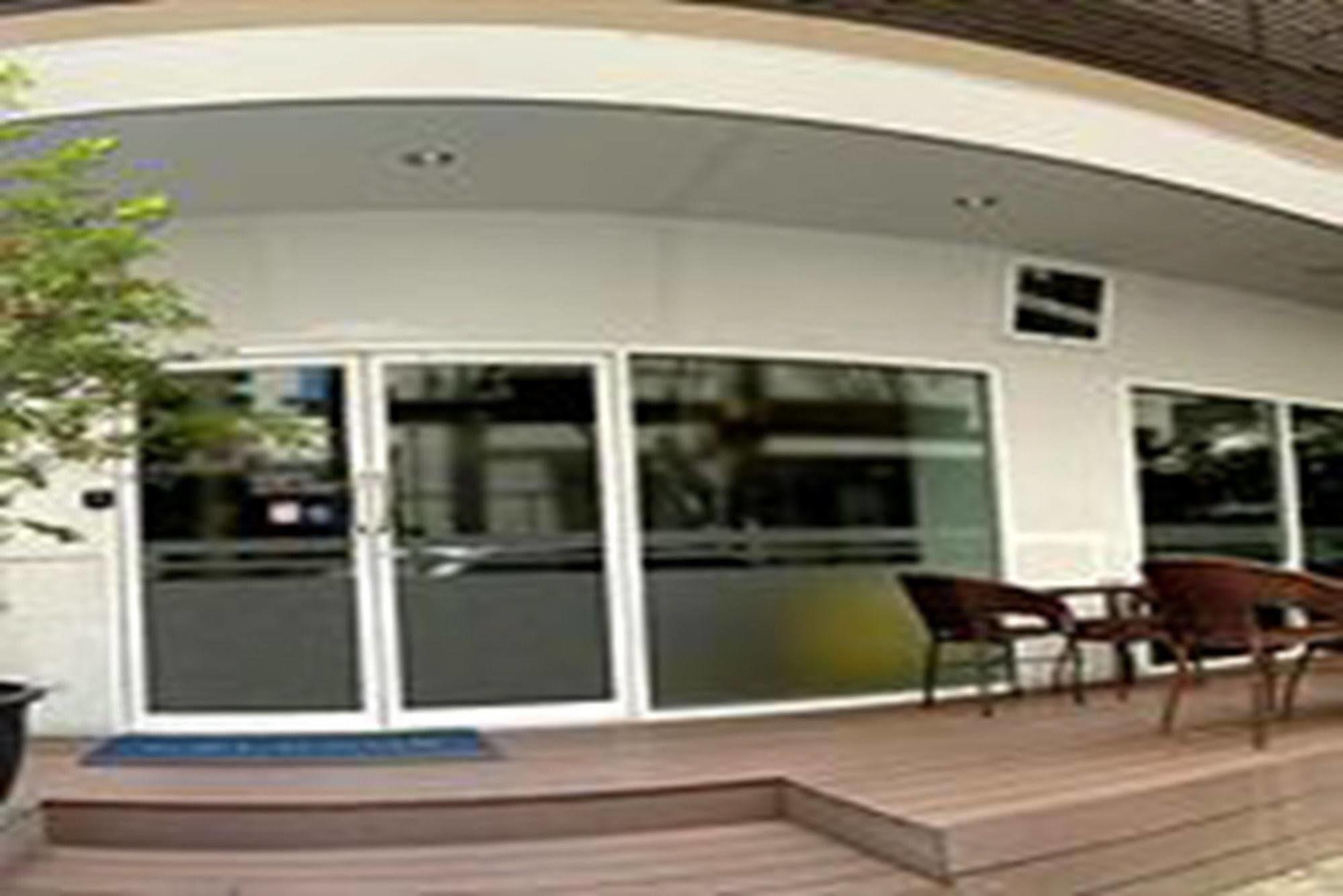 Hotel Nantra Silom à Bangkok Extérieur photo