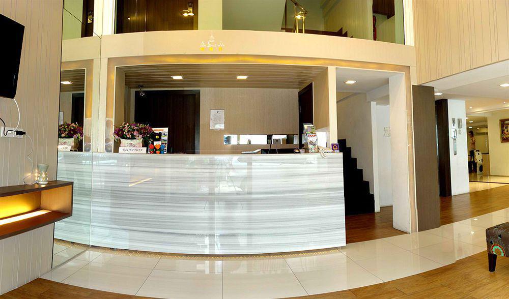 Hotel Nantra Silom à Bangkok Extérieur photo